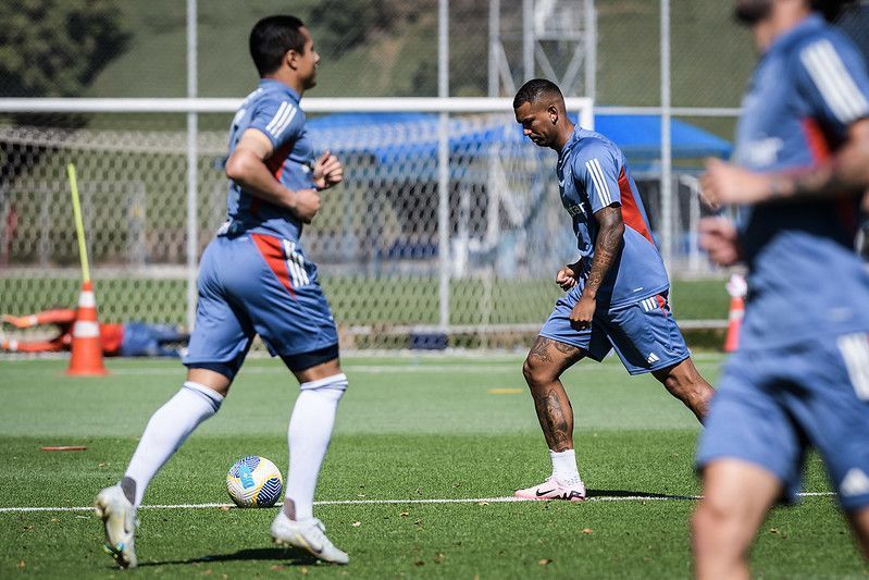 Como o Cruzeiro 'simulou jogo' contra o Palmeiras em treino na Toca II