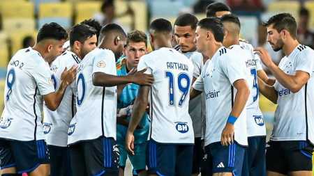 Cruzeiro vê times da parte de baixo da classificação se aproximarem