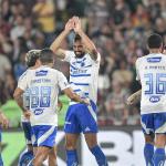 Cruzeiro vence Fluminense, quebra tabu no Rio e assume liderança do Brasileirão