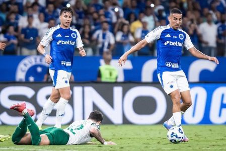 Cruzeiro vence o Palmeiras após seis anos de jejum