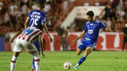 Cruzeiro venceu o Náutico em 2022, nos Aflitos, em Recife