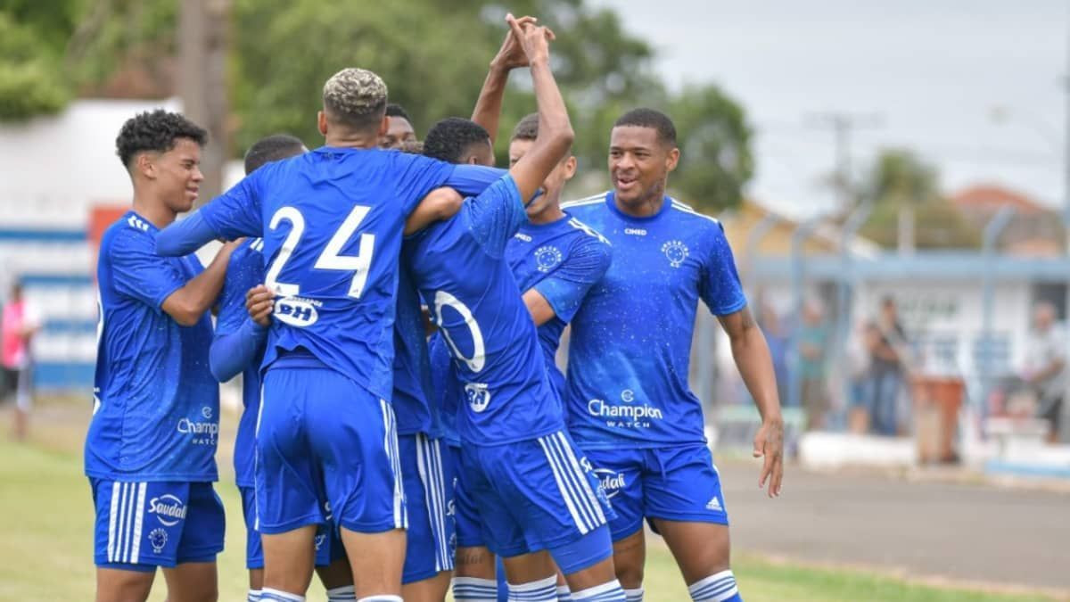 Cruzeiro goleia Penapolense, se classifica e segue 100% na Copa São Paulo de Futebol Júnior