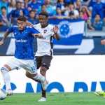 Após vitória, Cruzeiro emplaca quatro nomes na 'seleção da rodada' do Brasileiro