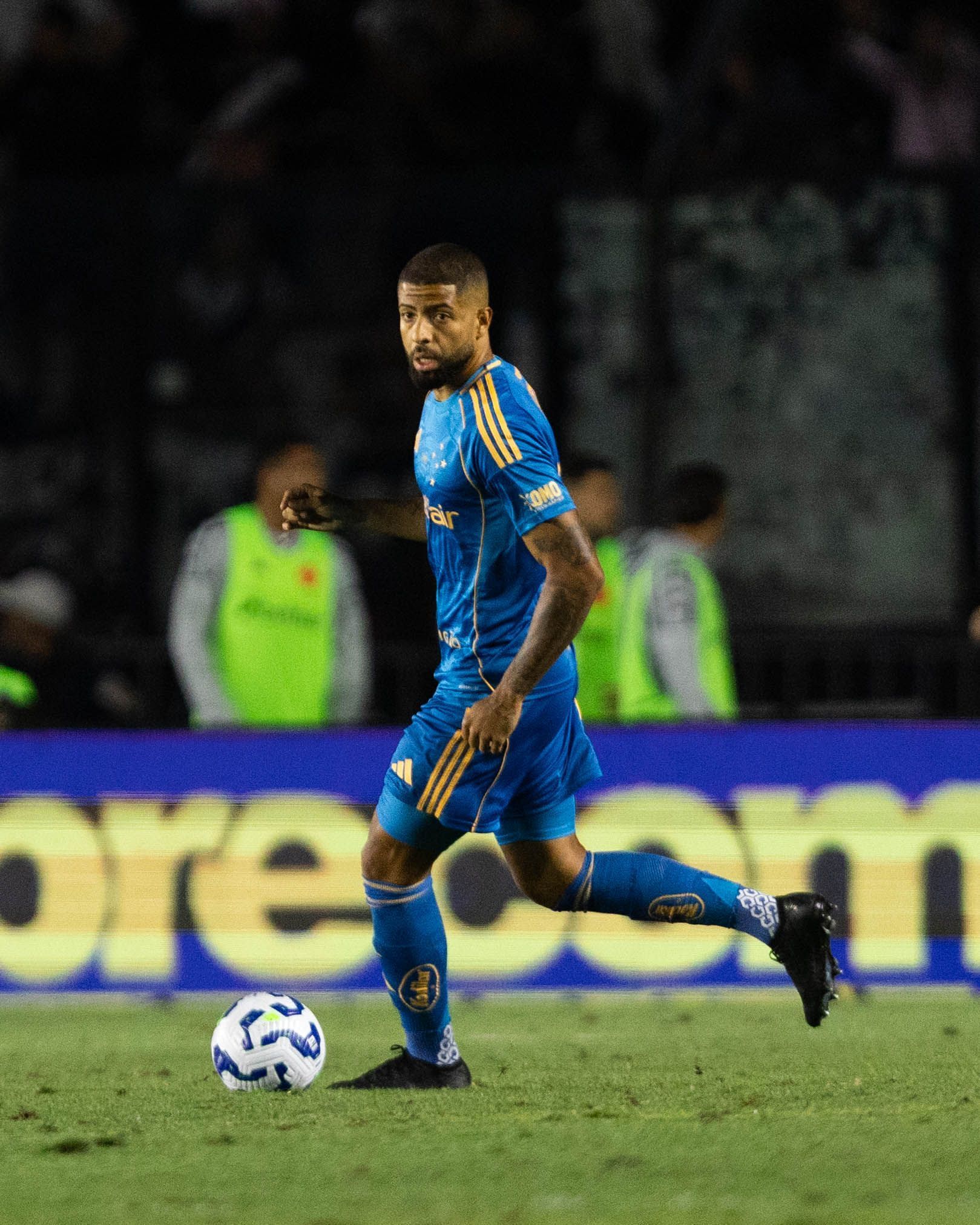 Jogador do Cruzeiro celebra retorno após lesão e manda recado