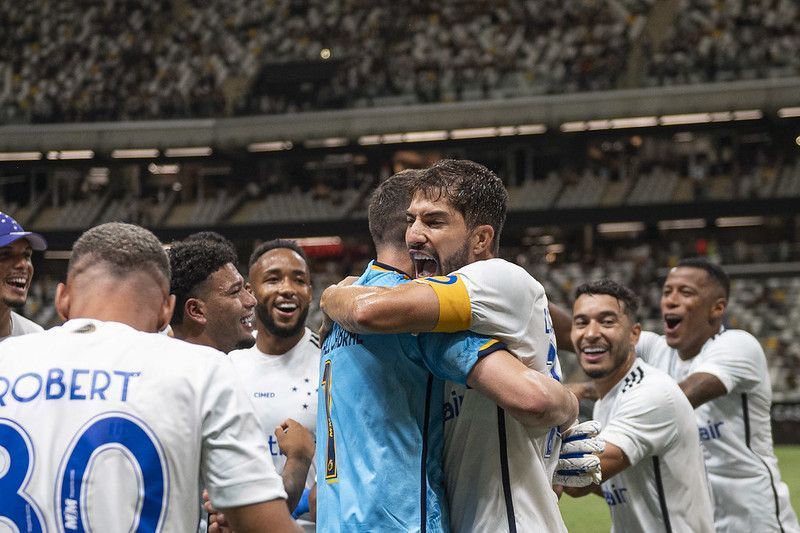 Rafael Cabral, Lucas Silva e mais um: Cruzeiro terá três capitães na temporada