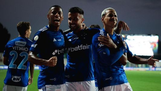 A não ser nos primeiros minutos, quando pressionou mais e chegou ao primeiro gol, o Atlético acabou sendo um time mais desarrumado e sem...