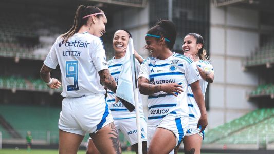 A não ser nos primeiros minutos, quando pressionou mais e chegou ao primeiro gol, o Atlético acabou sendo um time mais desarrumado e sem...