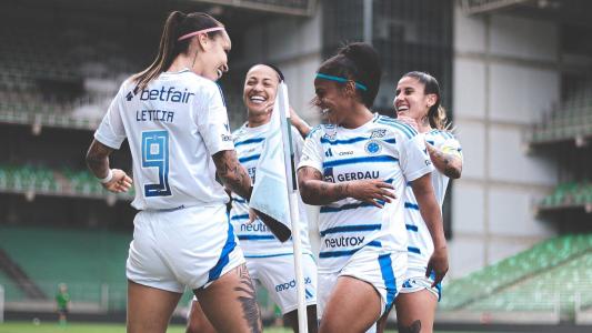 A não ser nos primeiros minutos, quando pressionou mais e chegou ao primeiro gol, o Atlético acabou sendo um time mais desarrumado e sem...