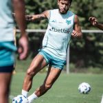 William se recupera de lesão e pode reforçar Cruzeiro na Copa do Brasil