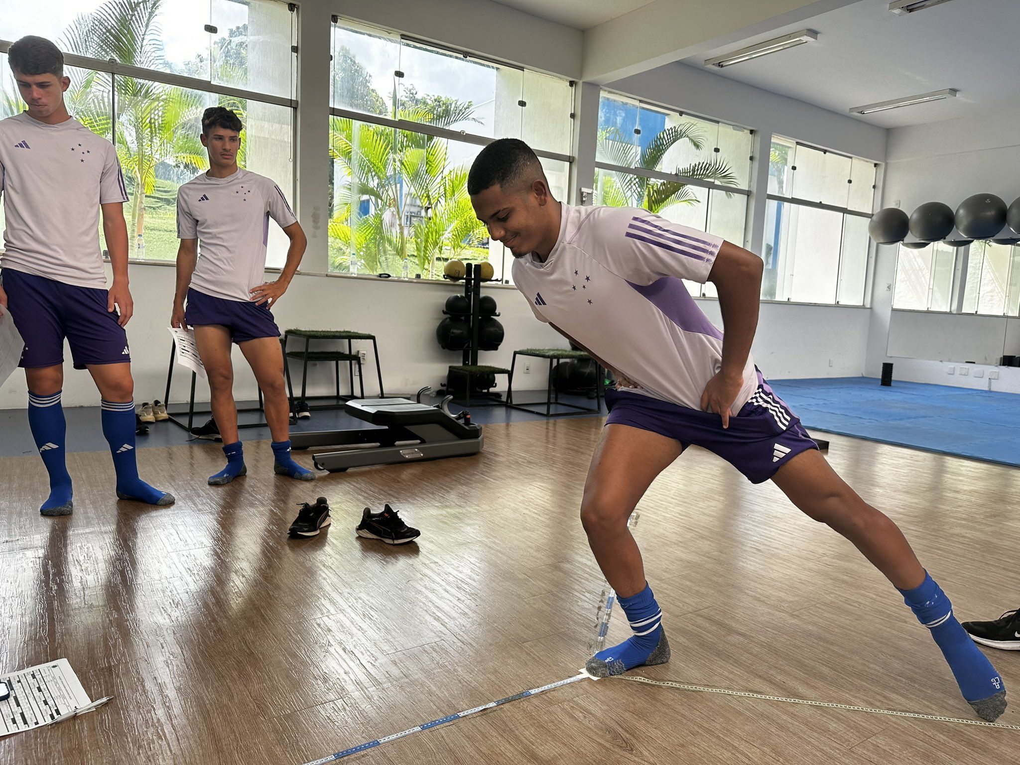 Sub-20 do Cruzeiro se reapresenta com comando em aberto após vice da Copa São Paulo