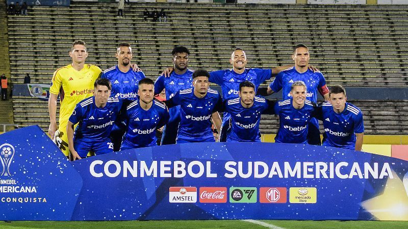 Atacante do Cruzeiro detalha ambiente no vestiário antes de final do Mineiro