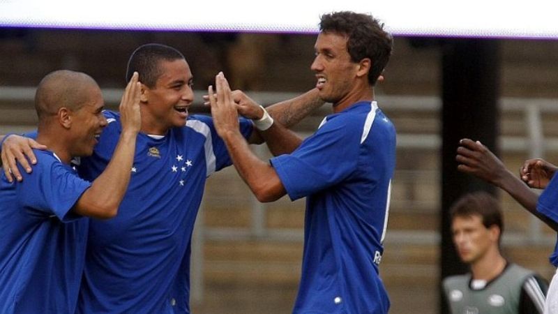 Às vésperas de clássico, ex-Cruzeiro diz que Atlético foi 'vítima' preferida da carreira