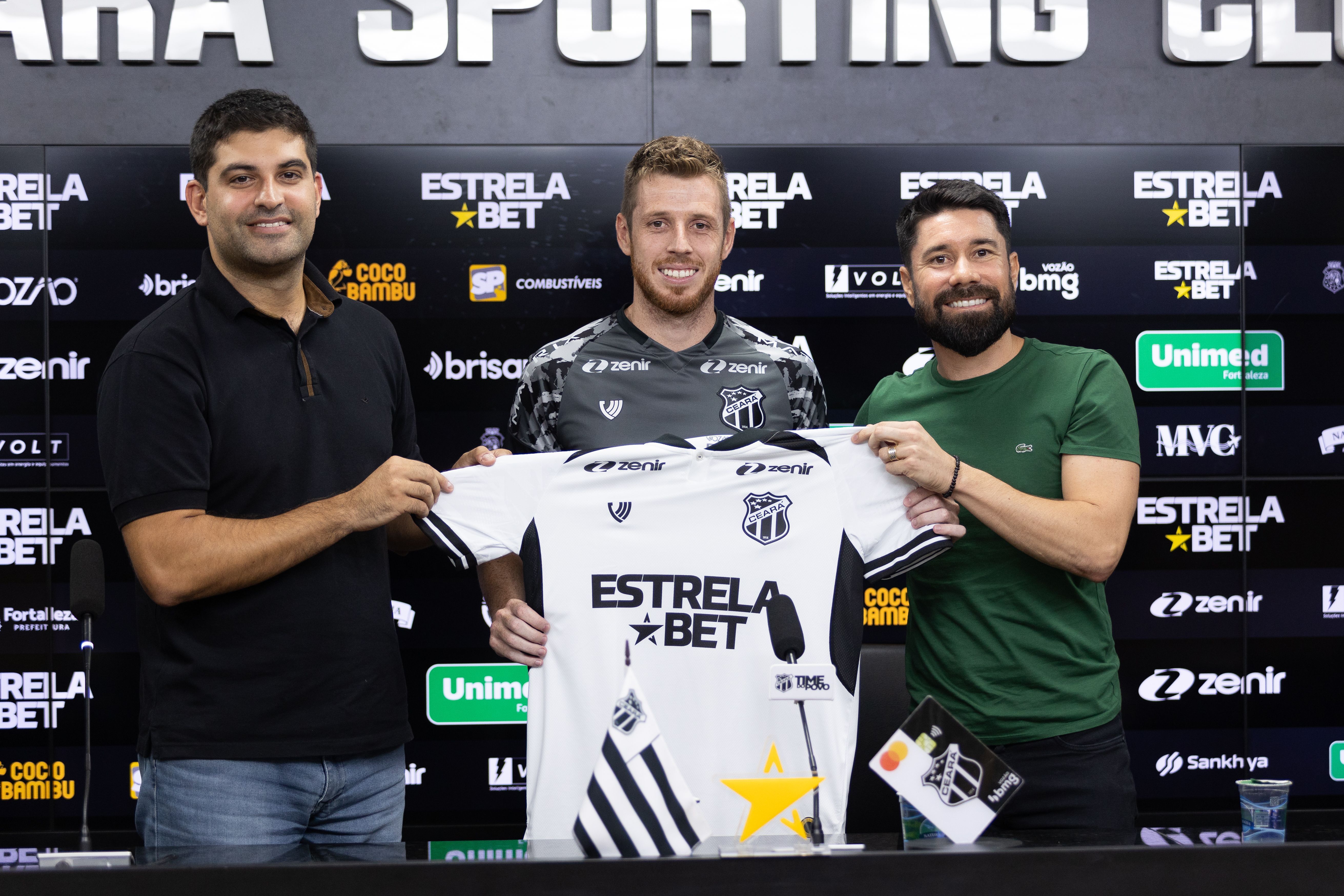 Novo atacante do Ceará diz estar na melhor forma da carreira