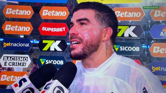 Volante Richardson durante entrevista pós-jogo no Maracanã