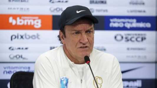 Cuca foi apresentado no Corinthians na última sexta-feira