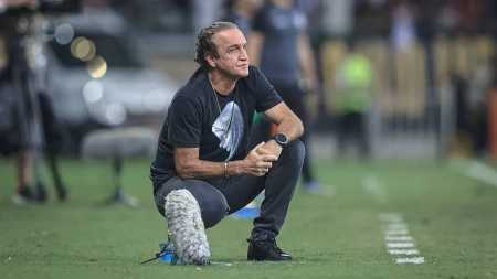 Cuca não foi bem recebido pela torcida do Corinthians