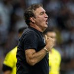 Presidente do Atlético rasga elogios a Cuca após hexacampeonato mineiro