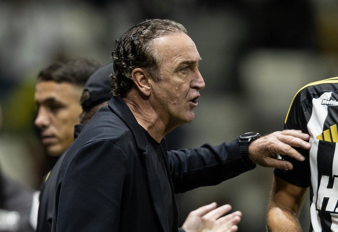 Atlético x Flamengo: titular sente dores no aquecimento, e Cuca muda escalação