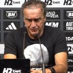 Cuca faz cobrança ao time do Atlético e admite 'peças que estão abaixo'