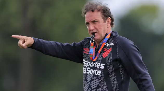 Cuca no Cruzeiro? Treinador abre o jogo e diz se existe negociação