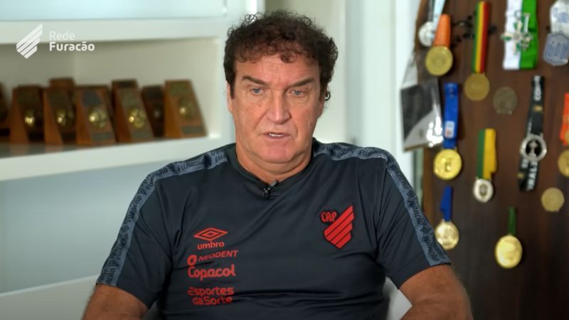 Cuca expressa alívio por anulação de condenação de estupro e retomada na carreira