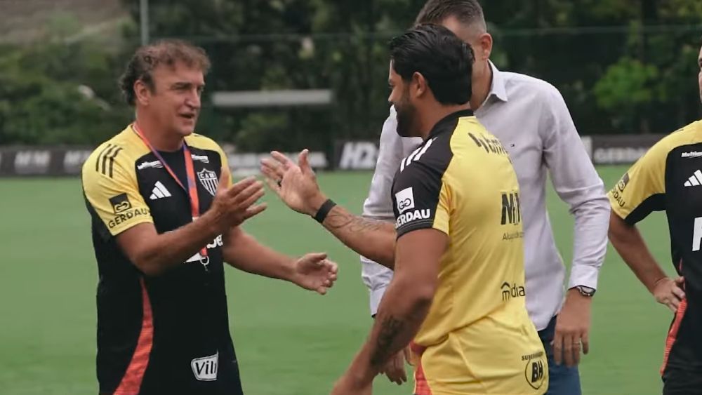Reencontro dos jogadores, reforços e Cuca: bastidores da reapresentação do Atlético