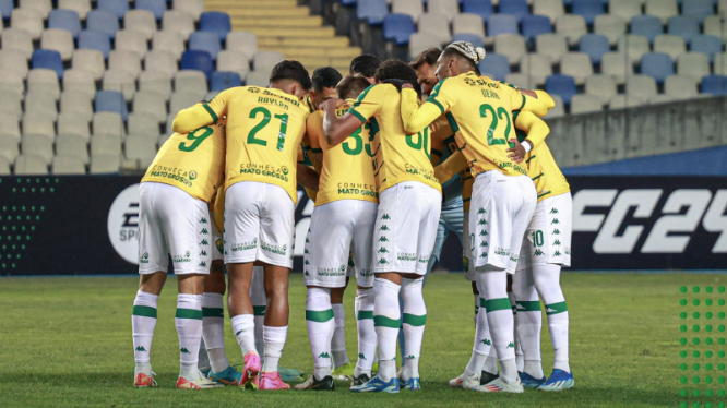 Árbitro encerra jogo em meio a rebote de pênalti, e Cuiabá empata pela Sula