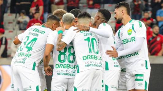 Cuiabá e Palmeiras se enfrentam no Brasileirão
