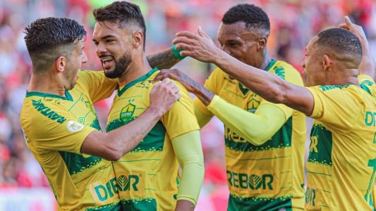 Cuiabá surpreendeu o Inter na estreia do técnico argentino Eduardo Coudet