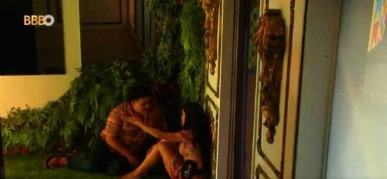 Após 'treta' no BBB 24 envolvendo Alane, Beatriz e Davi, sister cai no choro: 'Eu quero ir embora'