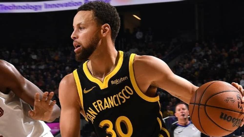 Curry bate recordes, mas Warriors perdem para Cavaliers pela NBA