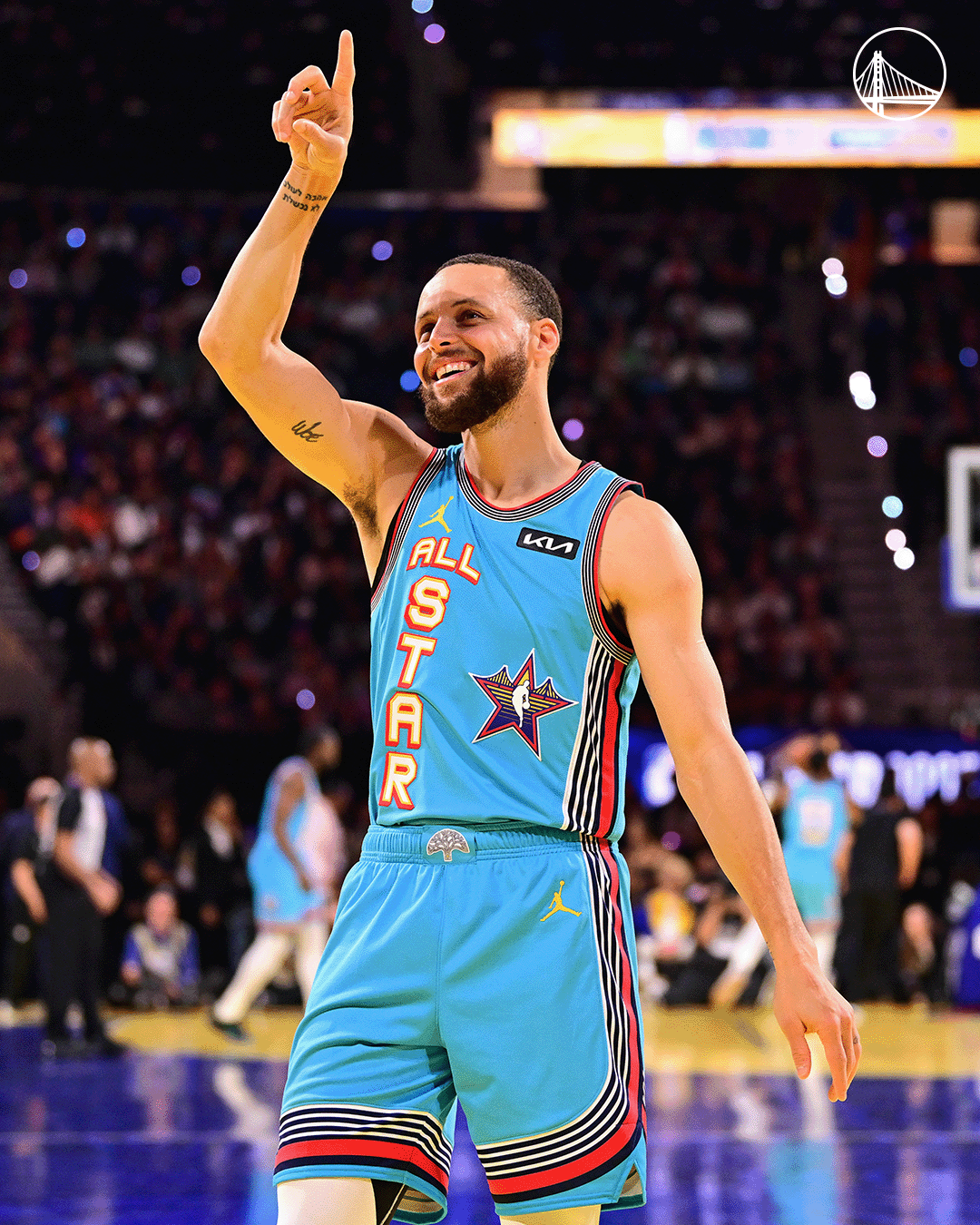 NBA: Stephen Curry brilha em casa, conquista MVP, e Time Shaq vence o All-Star Game