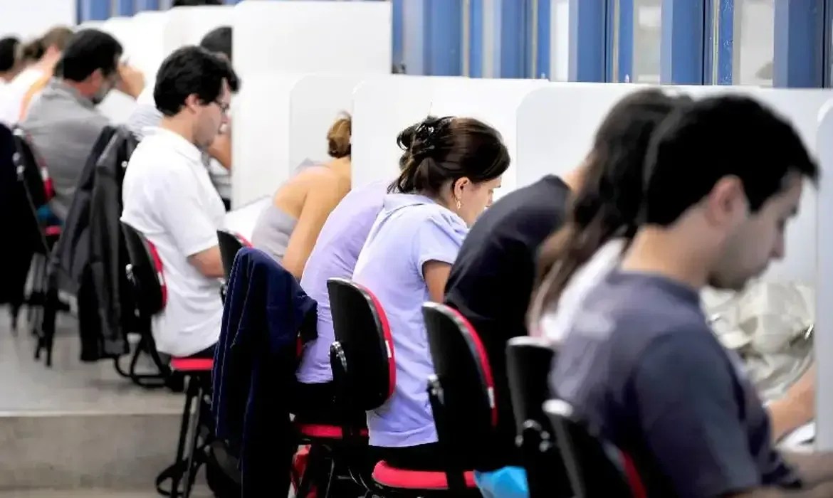 Palavra Aberta: 2024 pode ser um bom ano para conquistar uma nova oportunidade de trabalho?