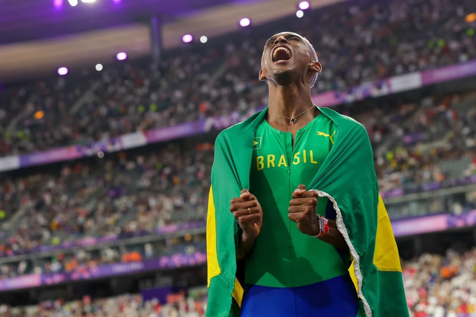 Paris 2024: Alison dos Santos fica com a medalha de bronze nos 400m com barreiras