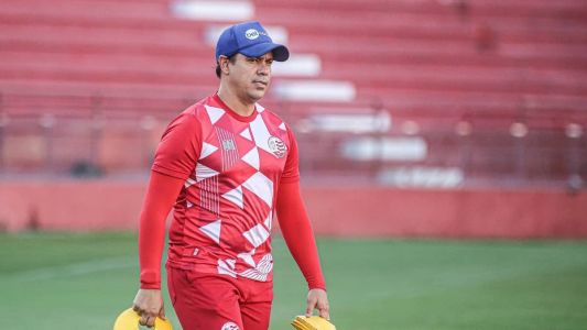 Dado Cavalcanti, treinador do Náutico, comemorou semana de treinos