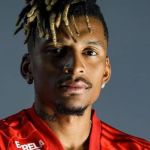 Veja números de Dalbert, reforço contratado pelo Internacional