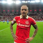 Presidente do Inter revela dívida com D'Alessandro