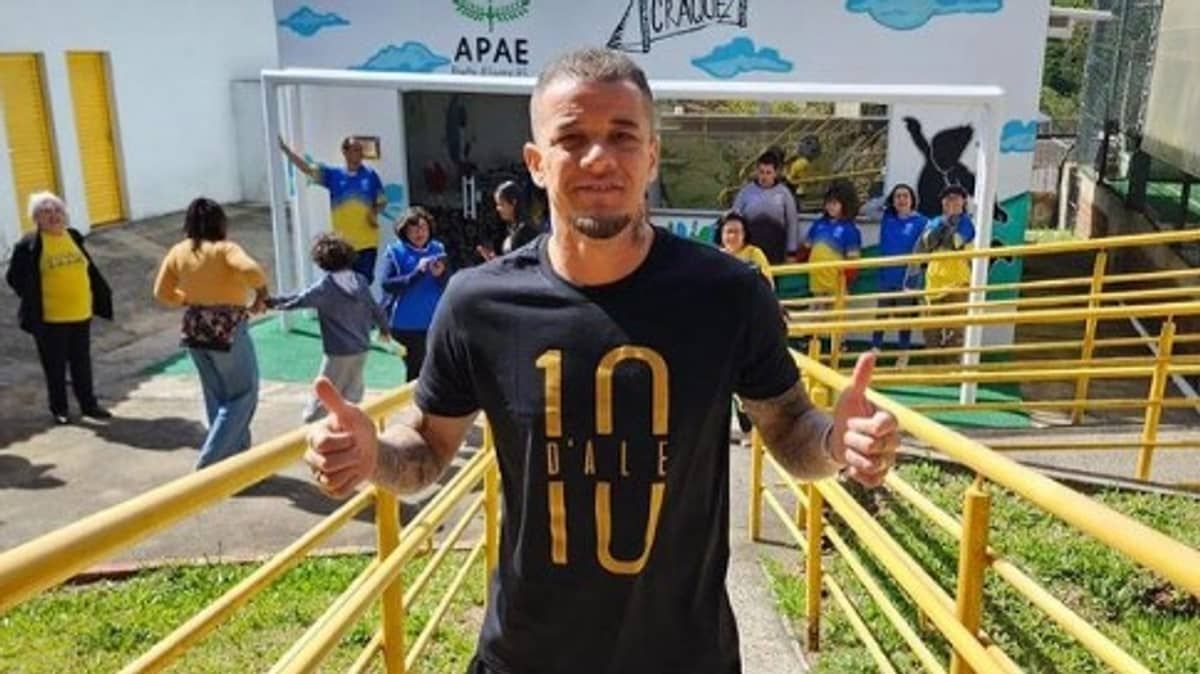 Ronaldo confirma chegada de D’Alessandro e elogia ‘novo reforço’ do Cruzeiro