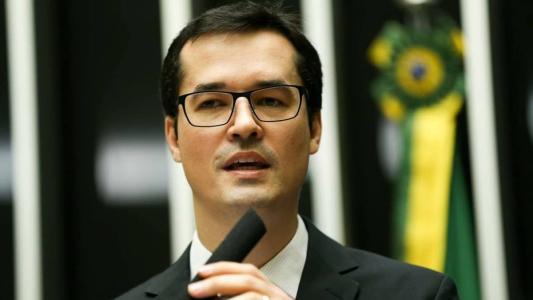 Dallagnol pede uma decisão liminar (provisória) do STF para suspender os efeitos da cassação