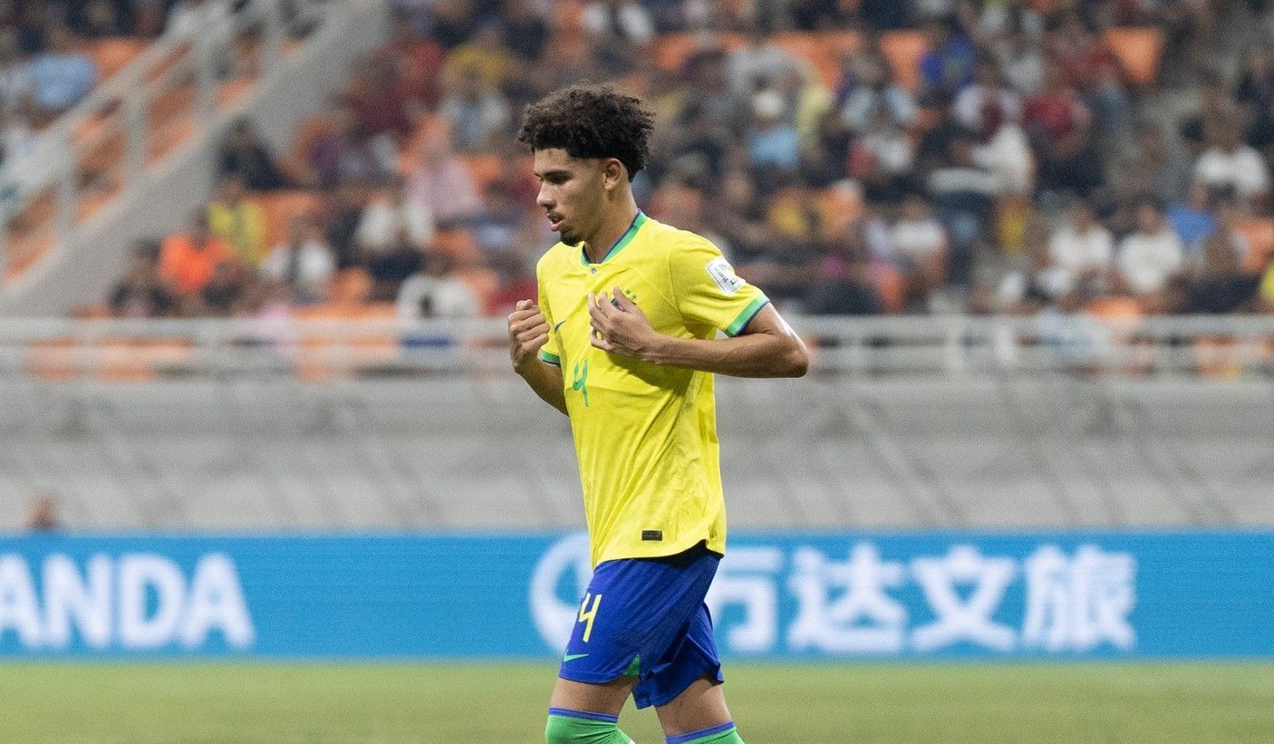 Flamengo negocia contratação de zagueiro do Grêmio e da Seleção Brasileira Sub-17