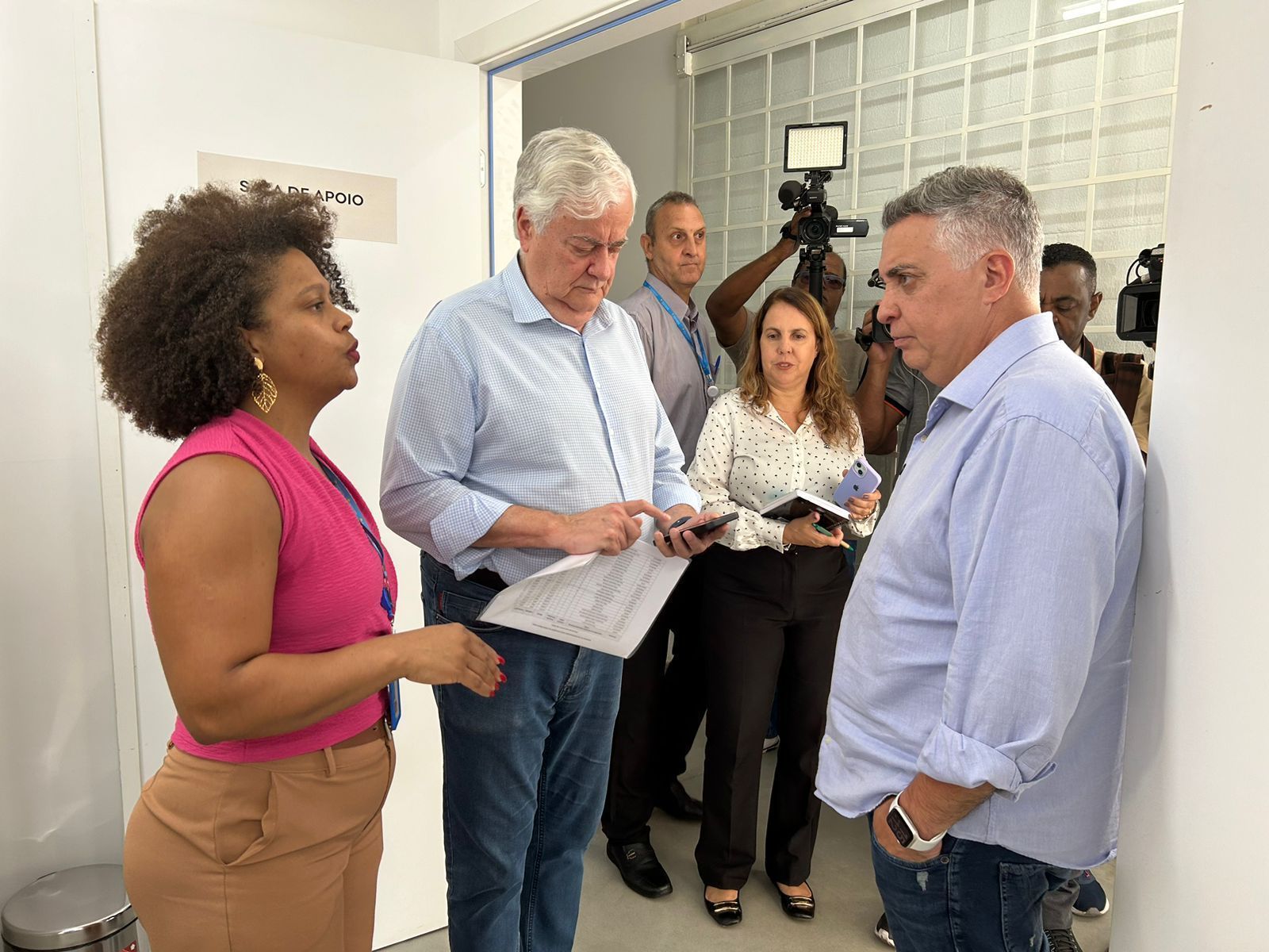 Damião visita CRAS no Betânia e diz que centros representam 'prefeitura dentro da comunidade'