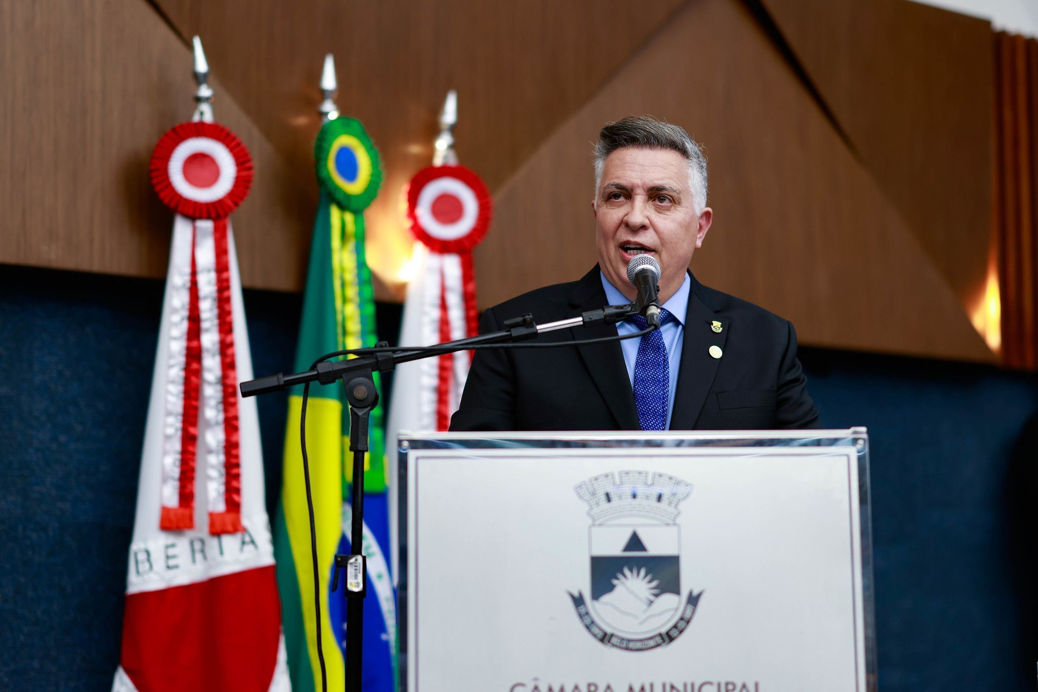 Damião diz que 'tarifa social' no transporte público será pauta de conversa com Lula