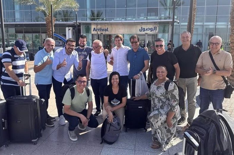 Prefeito de BH, Álvaro Damião embarca na Arábia Saudita de volta ao Brasil