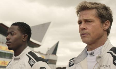 Damson Idris (esq) e Brad Pitt (dir) protagonistas de F1 O filme Foto Divulgação.jpg