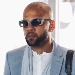 Daniel Alves é hostilizado em porta de tribunal na Espanha
