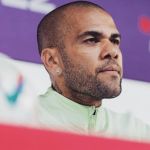 Justiça nega novo recurso de Daniel Alves e jogador continua preso