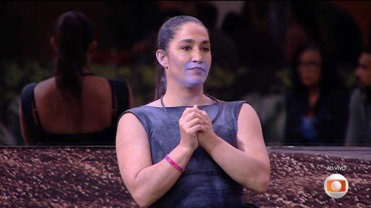 Emparedada, Daniele Hypolito leva bronca de Tadeu Schmidt no BBB 25