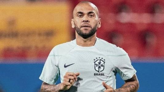 Daniel Alves desiste de recurso