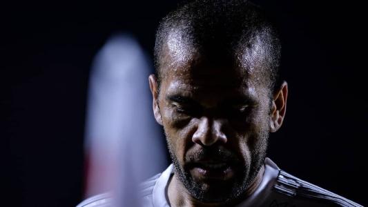 Daniel Alves é acusado de estuprar uma jovem em uma boate de Barcelona