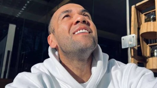 Daniel Alves está detido desde janeiro na Espanha